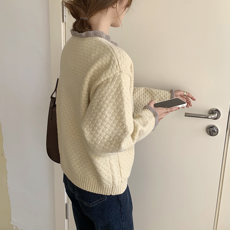 Round Neck Stitching Ruffled Long Sleeved Knitted Cardigan Women's Clothing