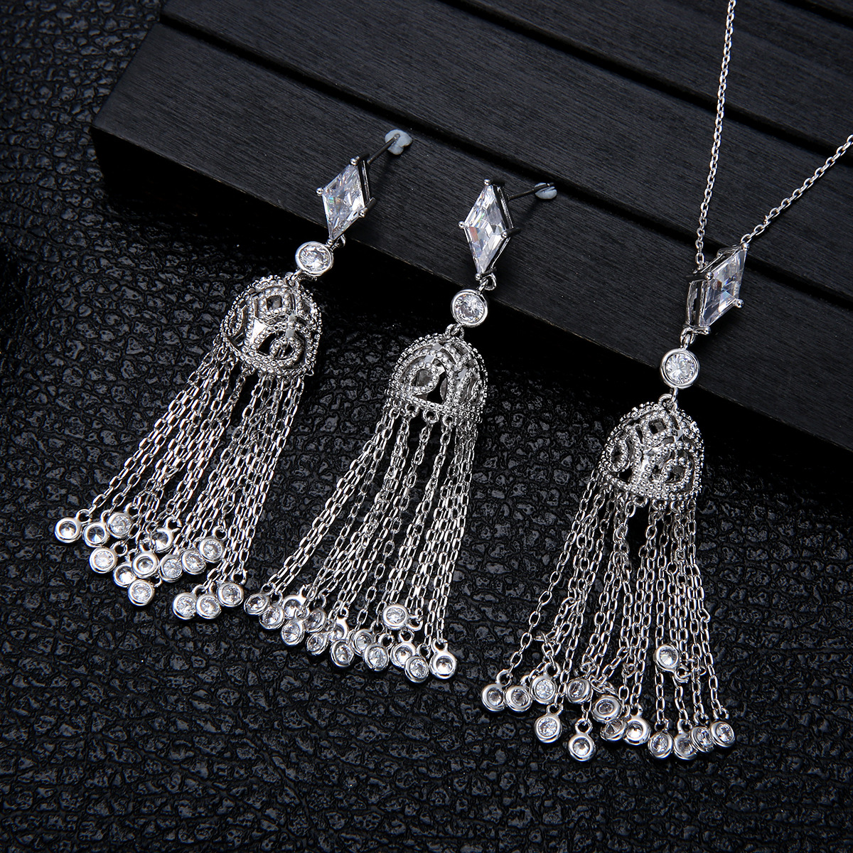 Hollow Earrings Geometric Diamond Necklace Set