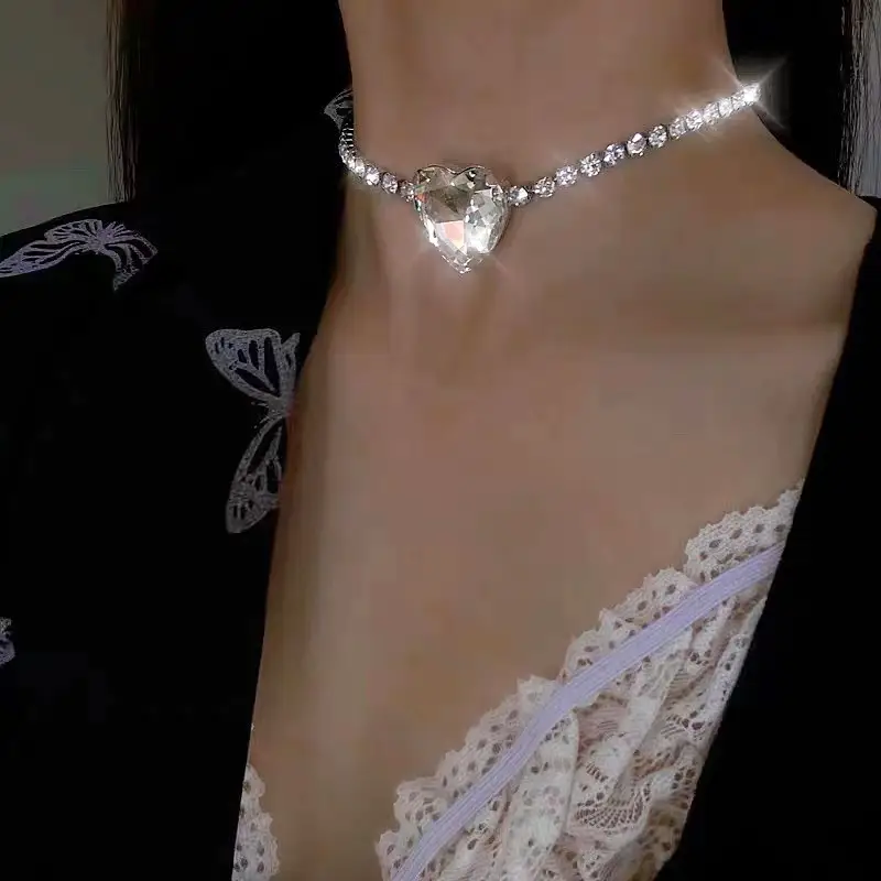 Luxury Big Heart Necklace Women's Wedding Dress All-match Clavicle Chain