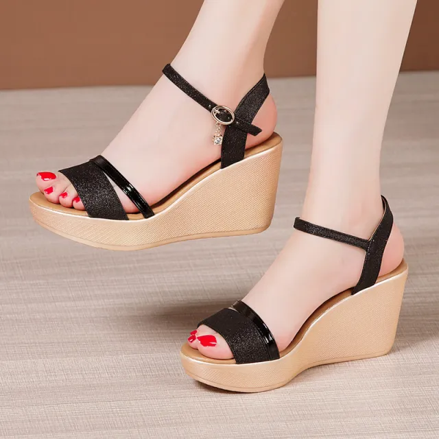 Summer New Muffin Platform Large Size Flat Bottom Soft Bottom Comfort Sandals Black - Shop at LoveMi