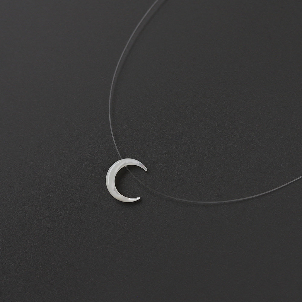 Natural Shell Moon Necklace Collar