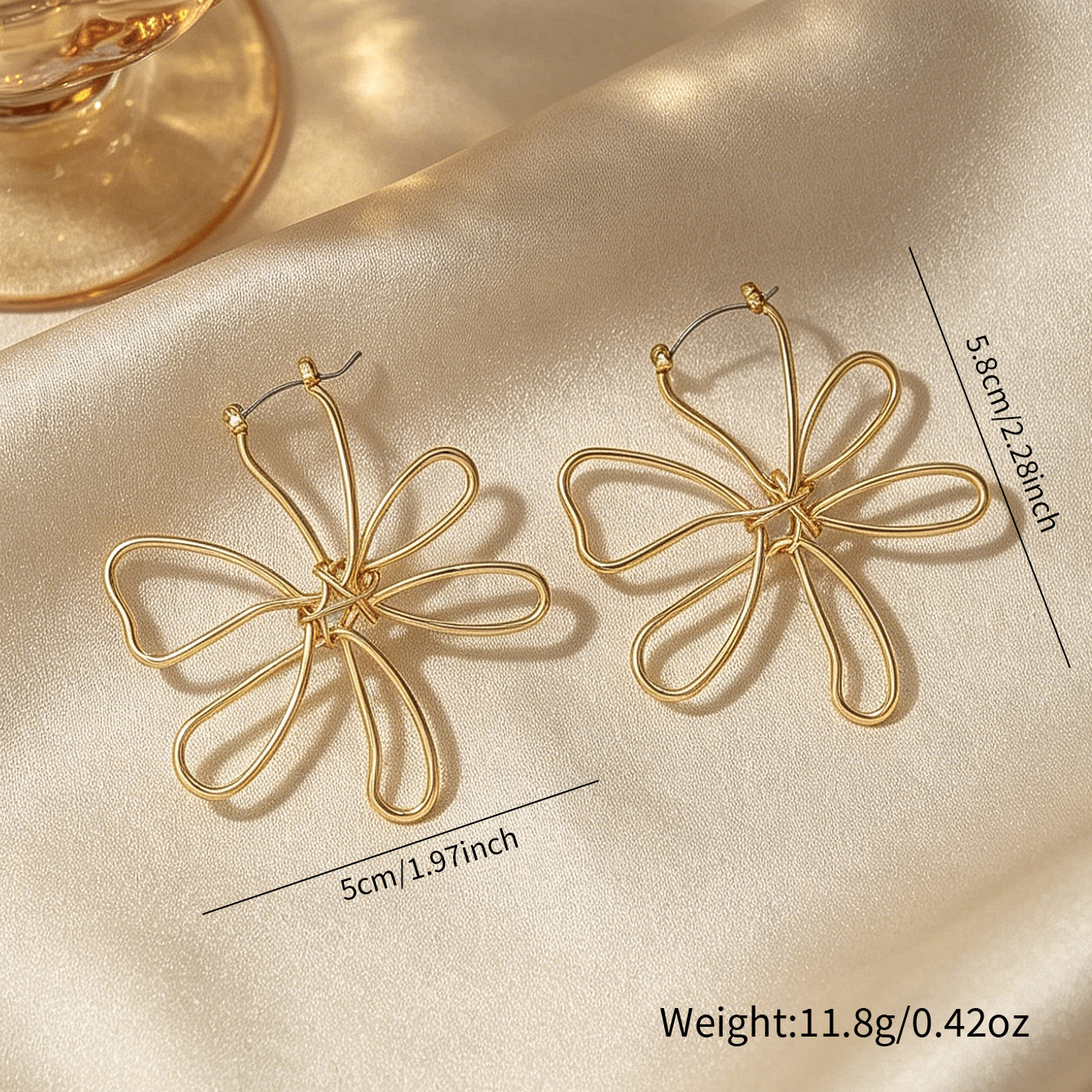 Vintage Minimalist Metal Earrings, Twisted Line Hollow Large Floral Drop Earrings Niche Elegant Trend Unique Ear Jewelry For Women
