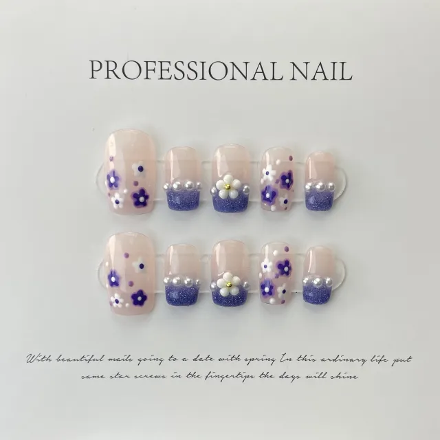 Wearing Handmade Phototherapy Nail Patches Hand Painted Small Flowers - Shop at LoveMi