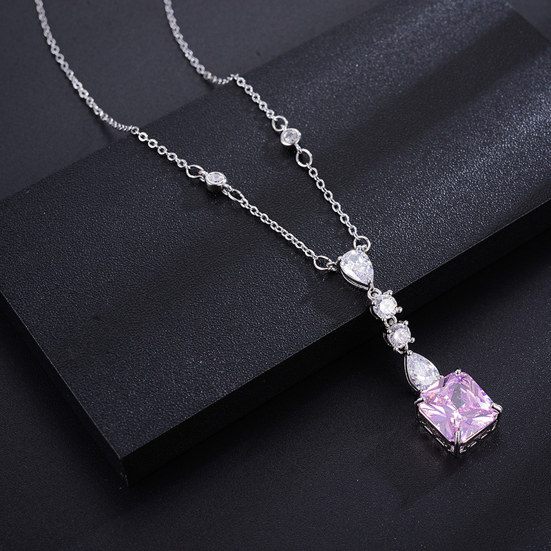 Ladies Copper European And American Temperament Female Retro Clavicle Chain