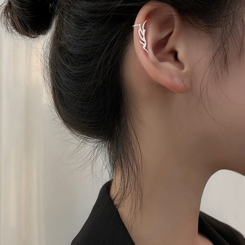 Antler Simple No Pierced Ear Bone Clip