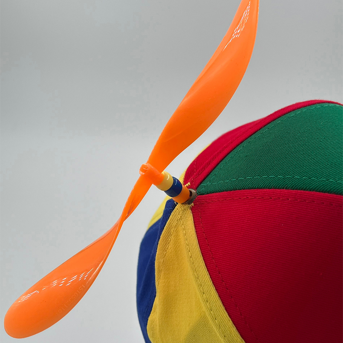 Men's And Women's Matching Helical Paddle Color-Contrasting Patchwork Bold Edging Playful And Wacky Style Baseball Cap Suitable For Photoshoots, Travel And Daily Use