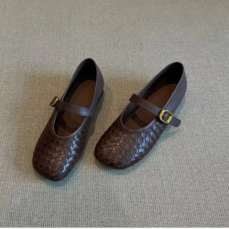 French Woven Shallow Mouth Mary Jane Small Leather Shoes For Women's Singles, Soft Leather With A Single Line Retro Soft Sole And Flat Bottom, Versatile For One