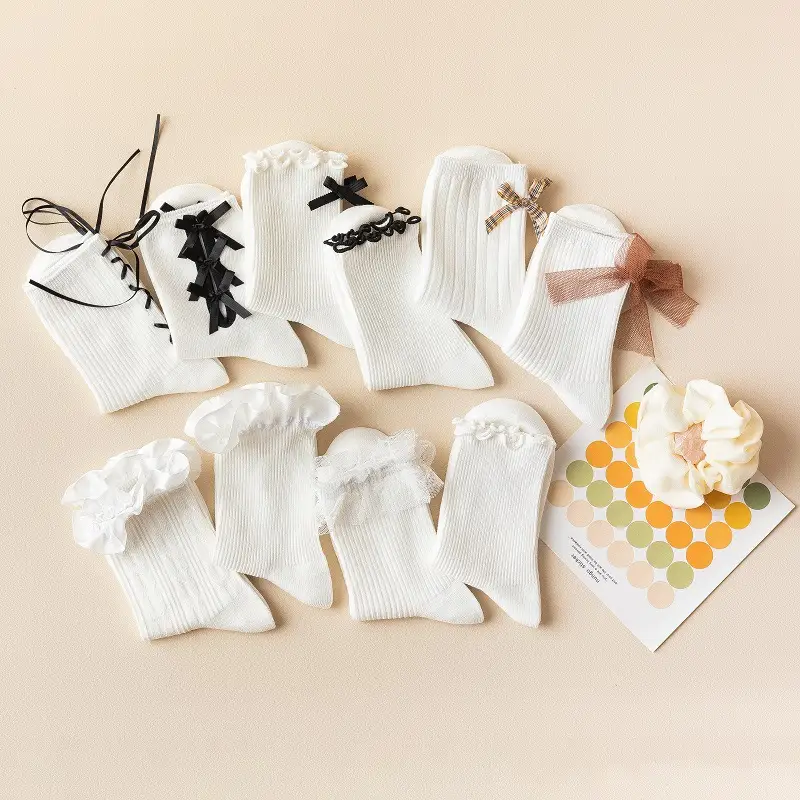 Lolita Women's Middle Tube Sweet Bow Fungus Lace Socks