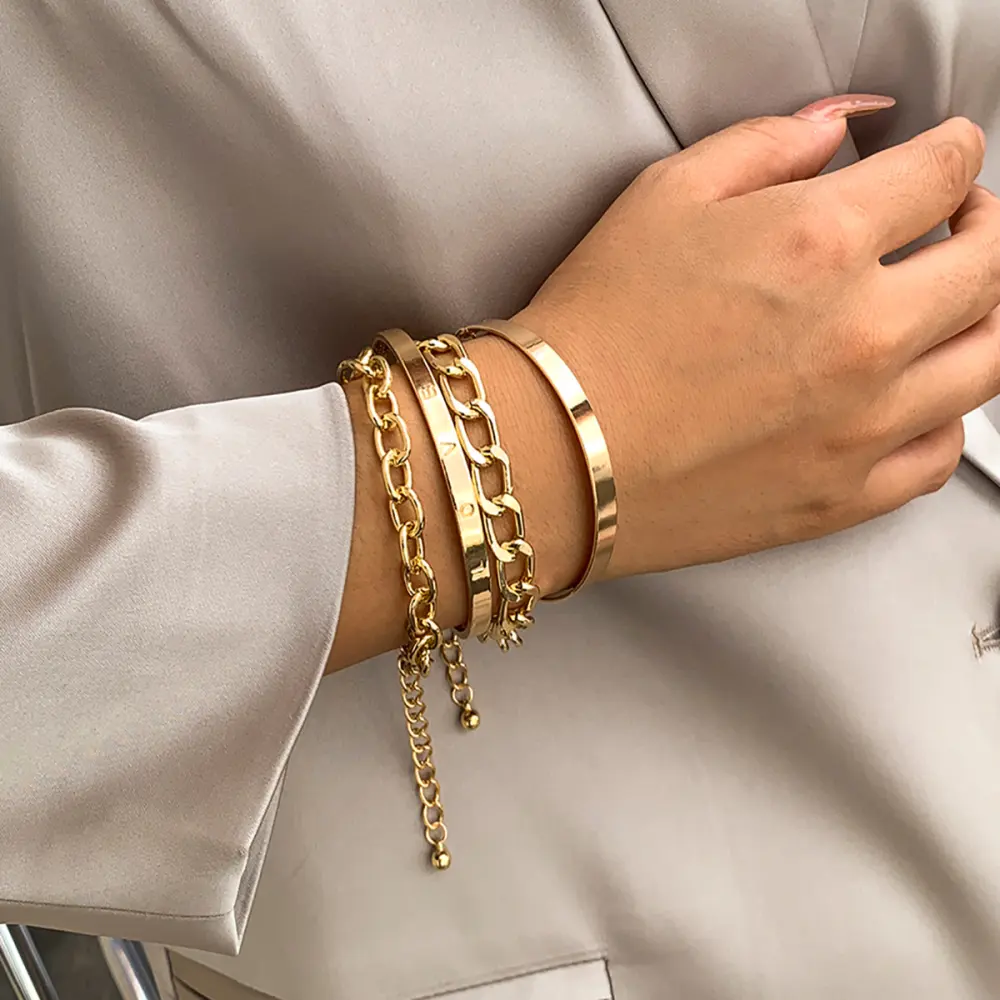Simple and Smooth C-shaped Hollow Chain Bracelet Set