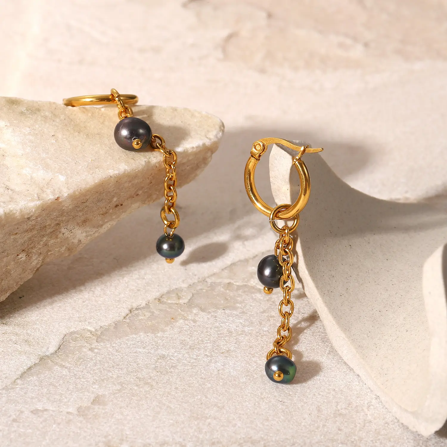 French Retro Black Pearl Pendant Tassel Earrings