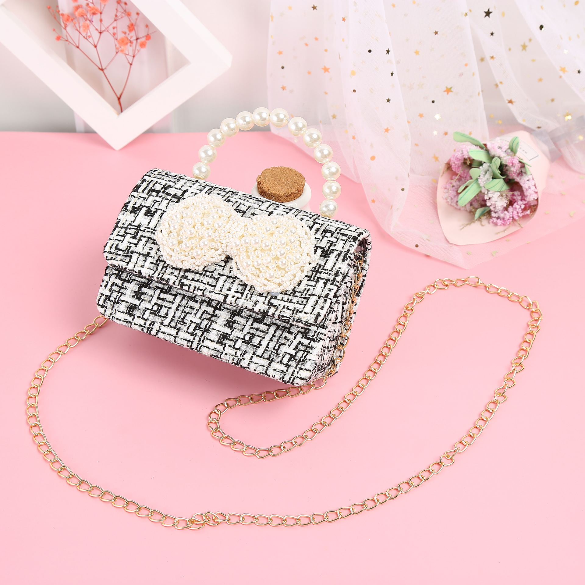 Title 10, Pearl Bow Trendy Fashion Portable Messenger Dua...