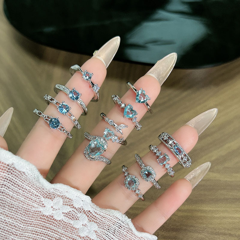 Clear Blue Aqua Zircon Ring, Romantic Sea Blue Crystal, Skin-flattering Adjustable Ring, Niche Cold Style Daily Band