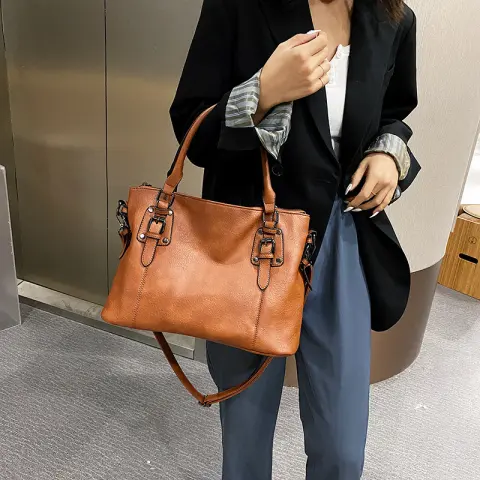 New Fashion Women's Retro Simple Shoulder Bag Large Capacity