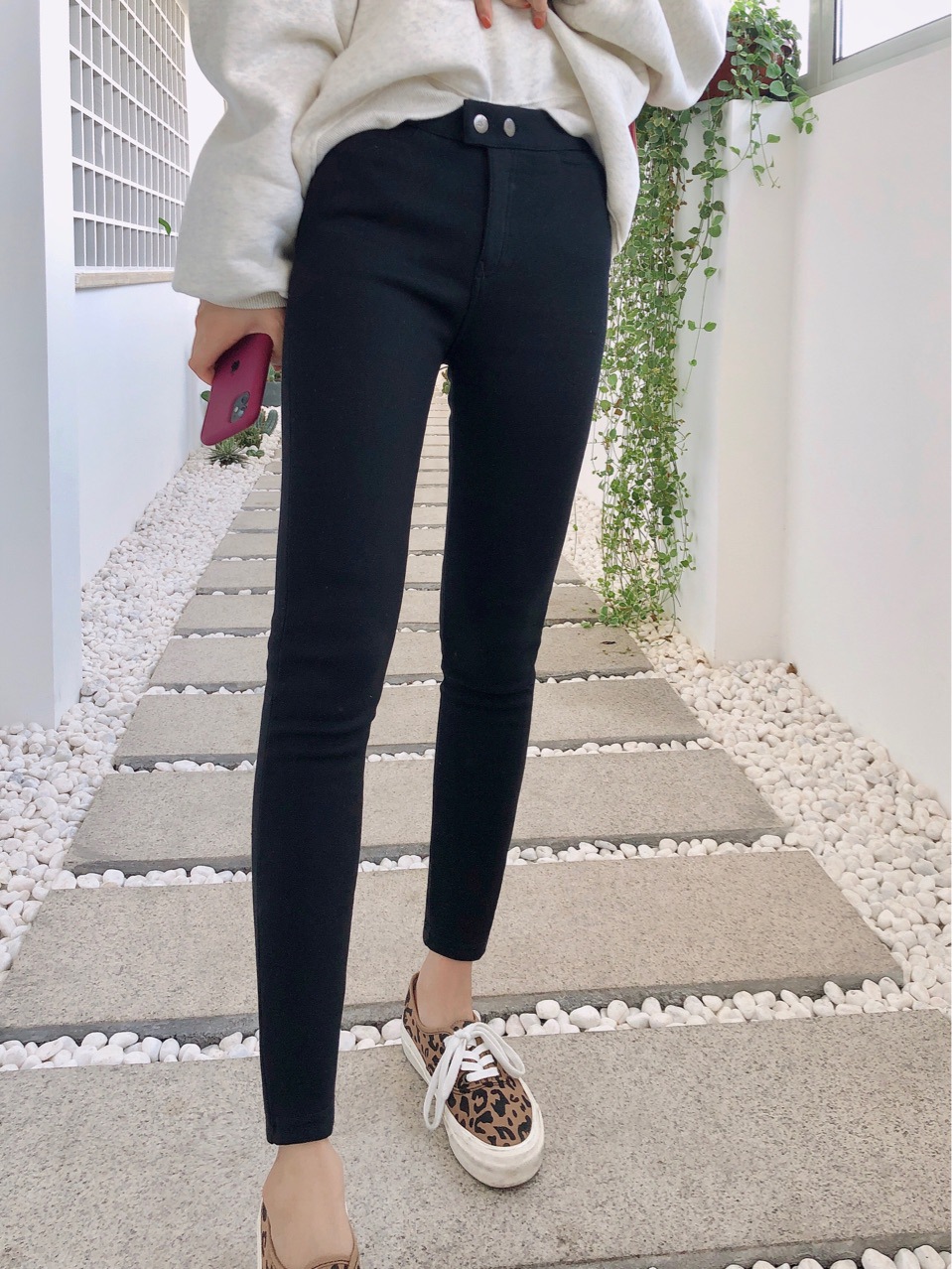 Winter Pencil Feet Pants Are Hot Selling And Thin