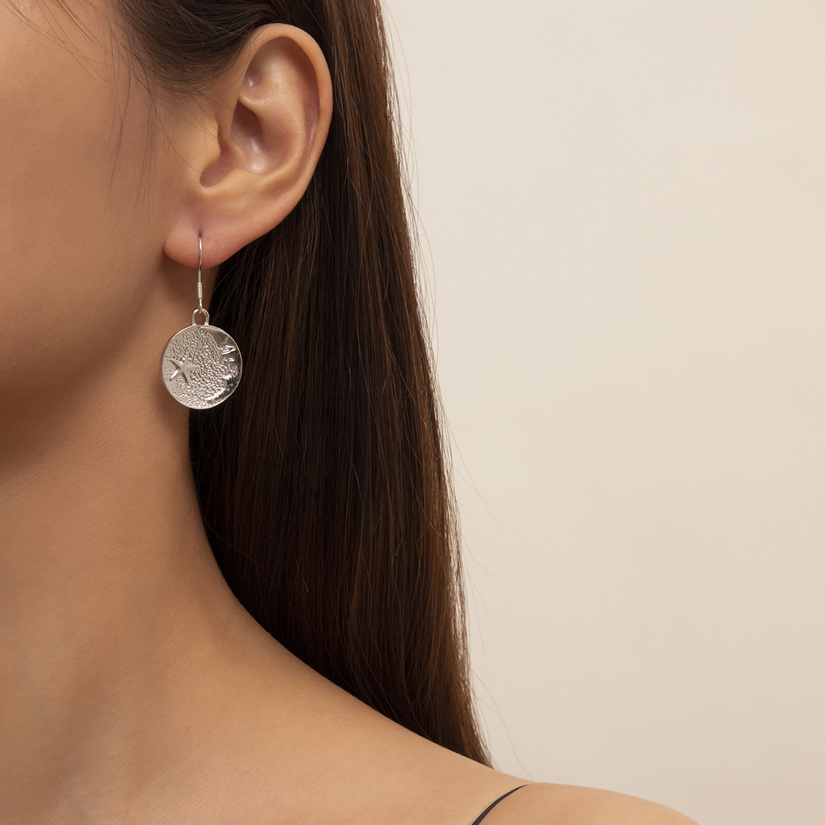 Retro Simple Star-shaped Geometric Pitted Earrings