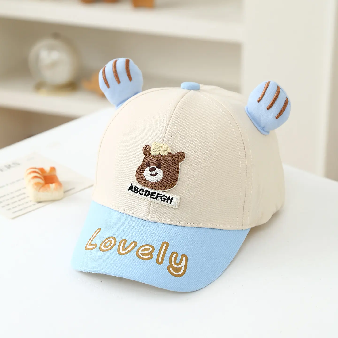 New Boys And Girls' Baseball Caps Featuring