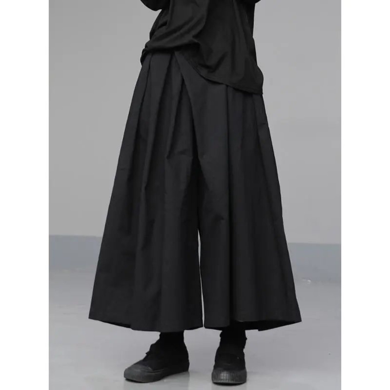 Title 5, Pantalon Large Style Samurai Homme Un confort i...