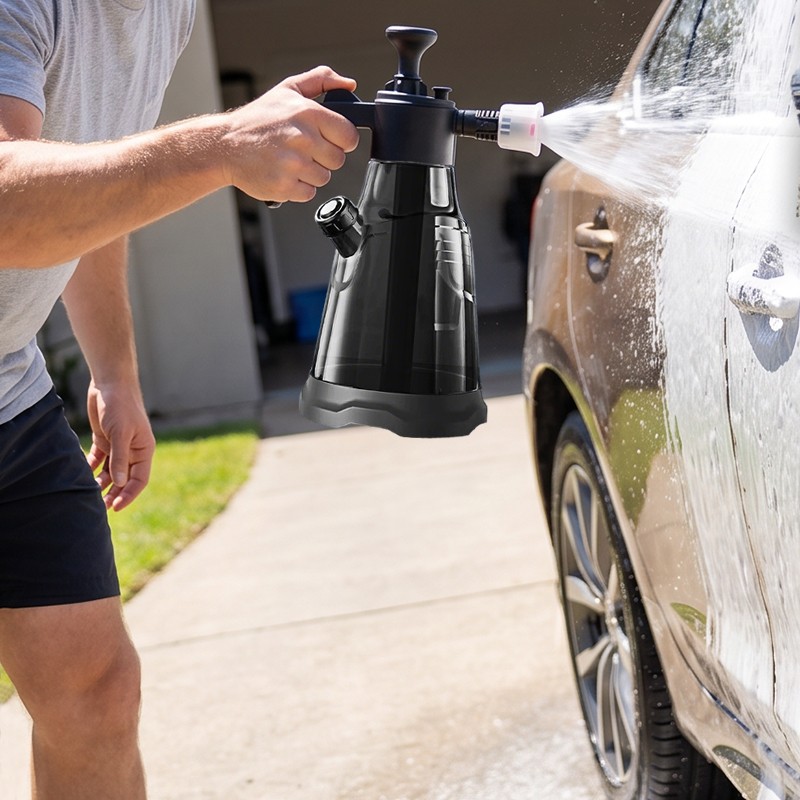2.3L Snow Foam Pressure Sprayer Hand Heavy-Duty Pump Action Can Car Wash Bottle — image 6