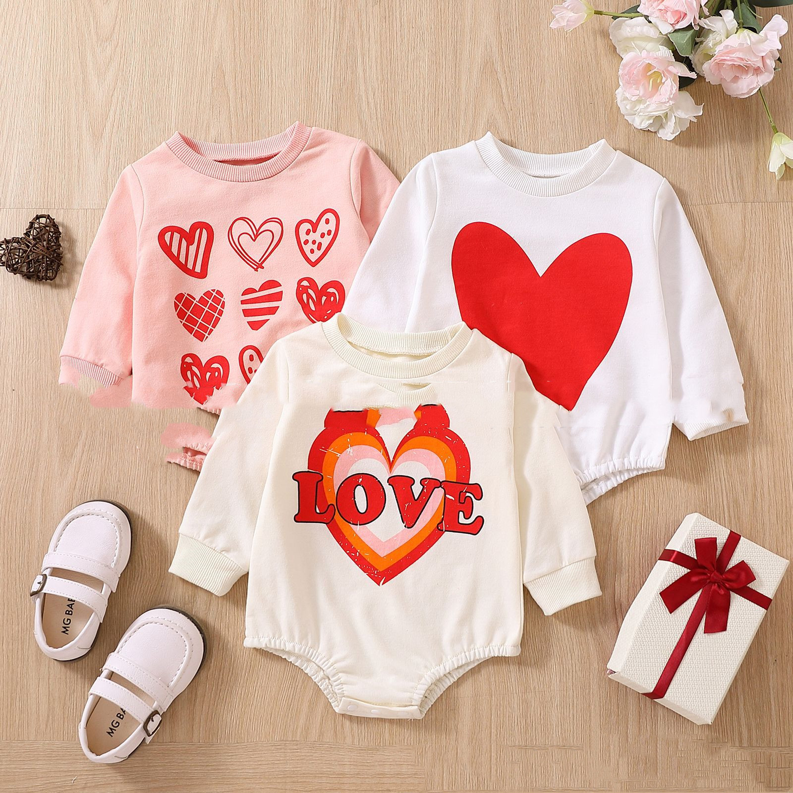 Female Unisex Baby's Valentine's Day Three Series Of Love Long-sleeved Triangle Rompers