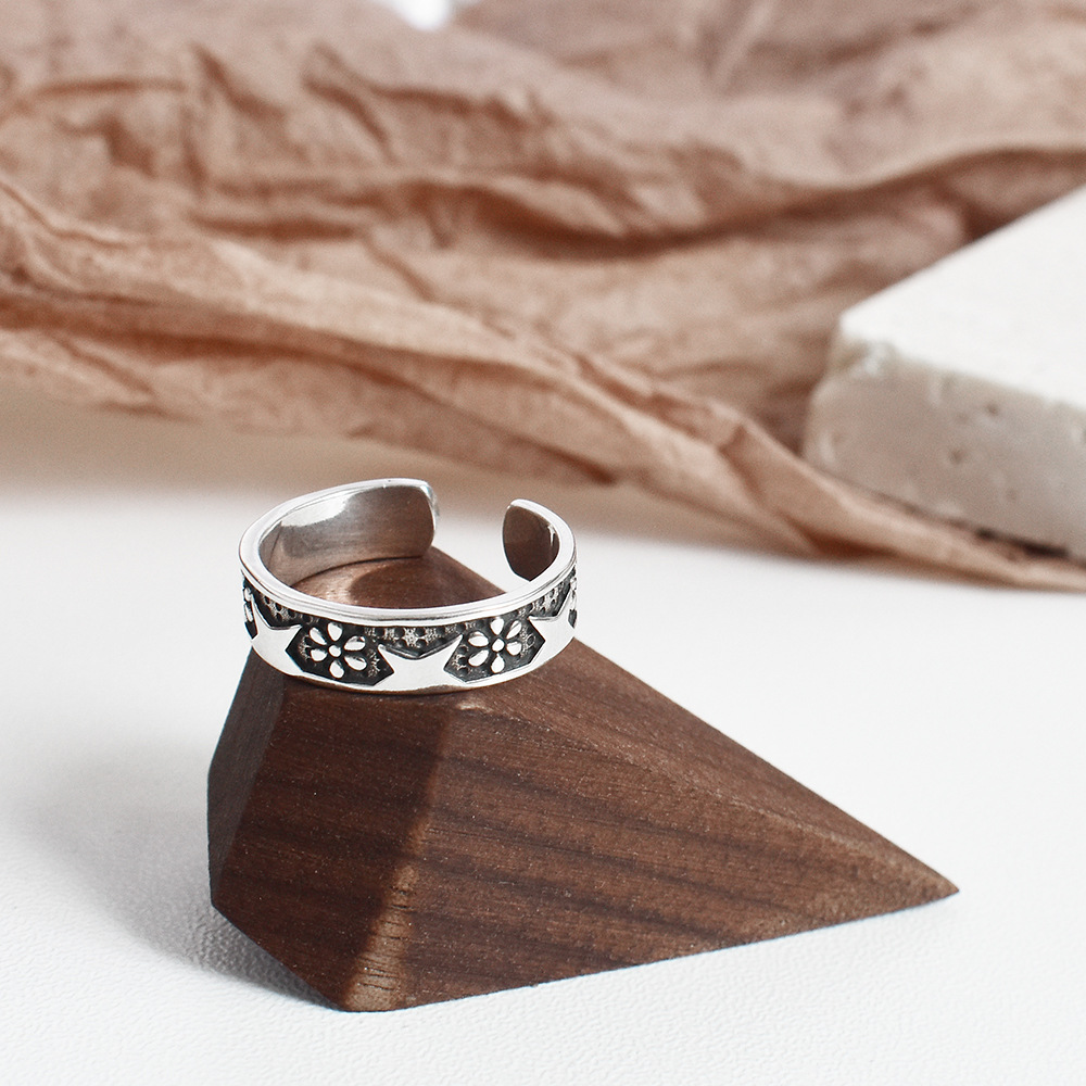 S925 Sterling Silver Heavy Industry Small Daisy Ring Korean Retro Design Ring