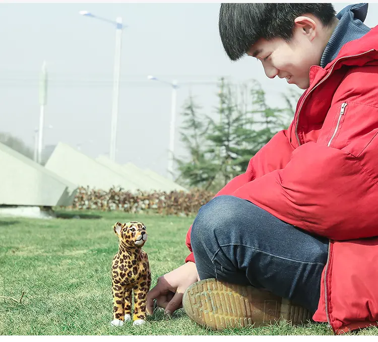 Simulation Leopard Fur Office Ornament