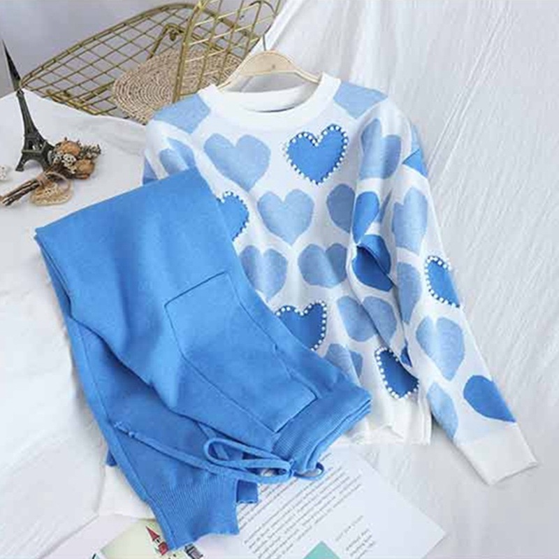 Sportswear Heart-shaped Beaded Pullover Knit Suit
