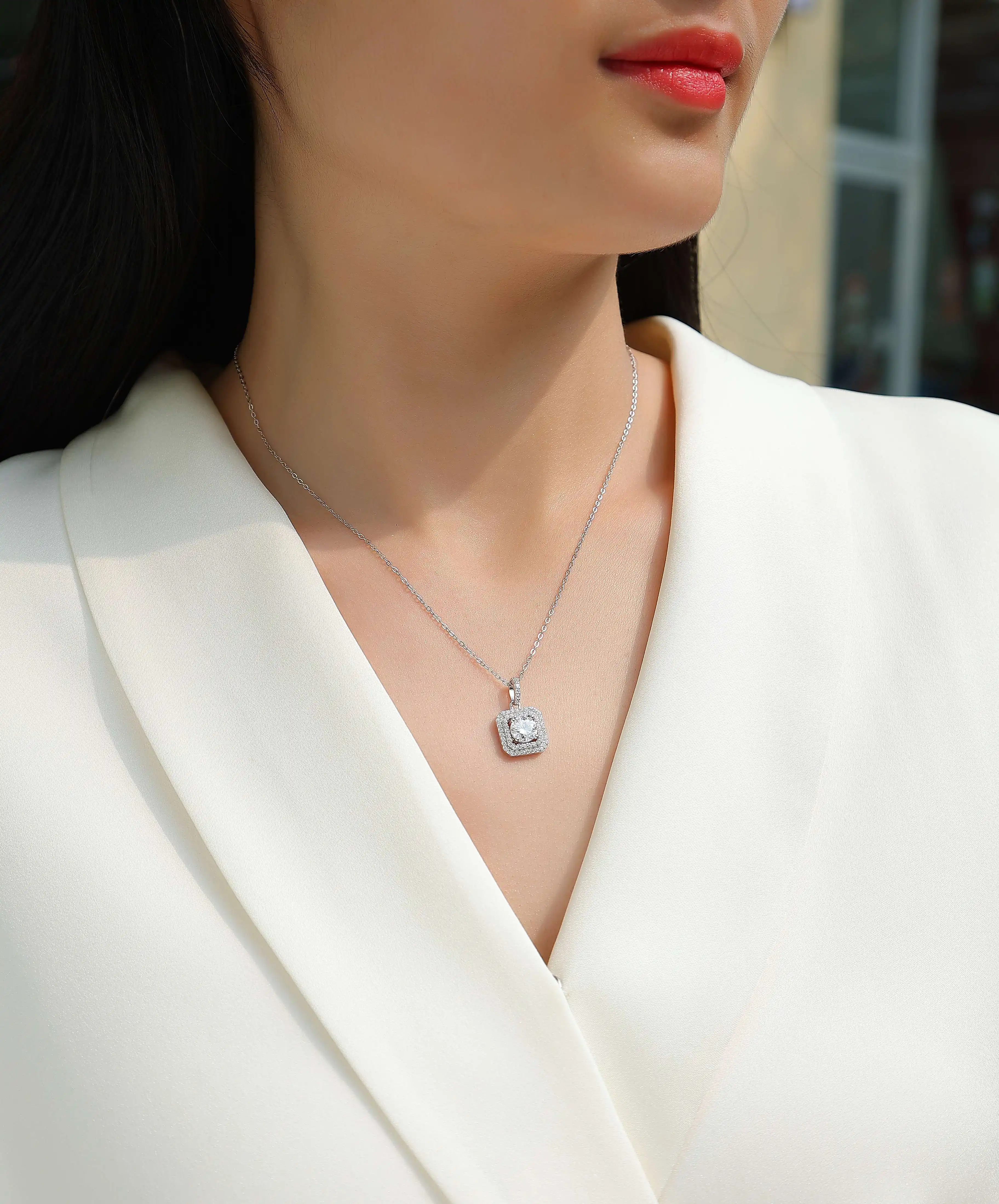 1Sugar Diamond - A Fashionable And Luxurious Diamond Jewelry Piece Set With 1-carat Moissanite S925 Sterling Silver And Platinum-plated Pendant Prohibit Tk Sale