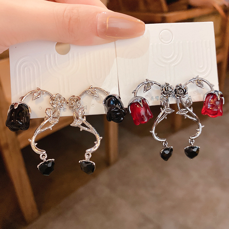 Silver Needle Tulip Rose Studded Diamond Love Earrings