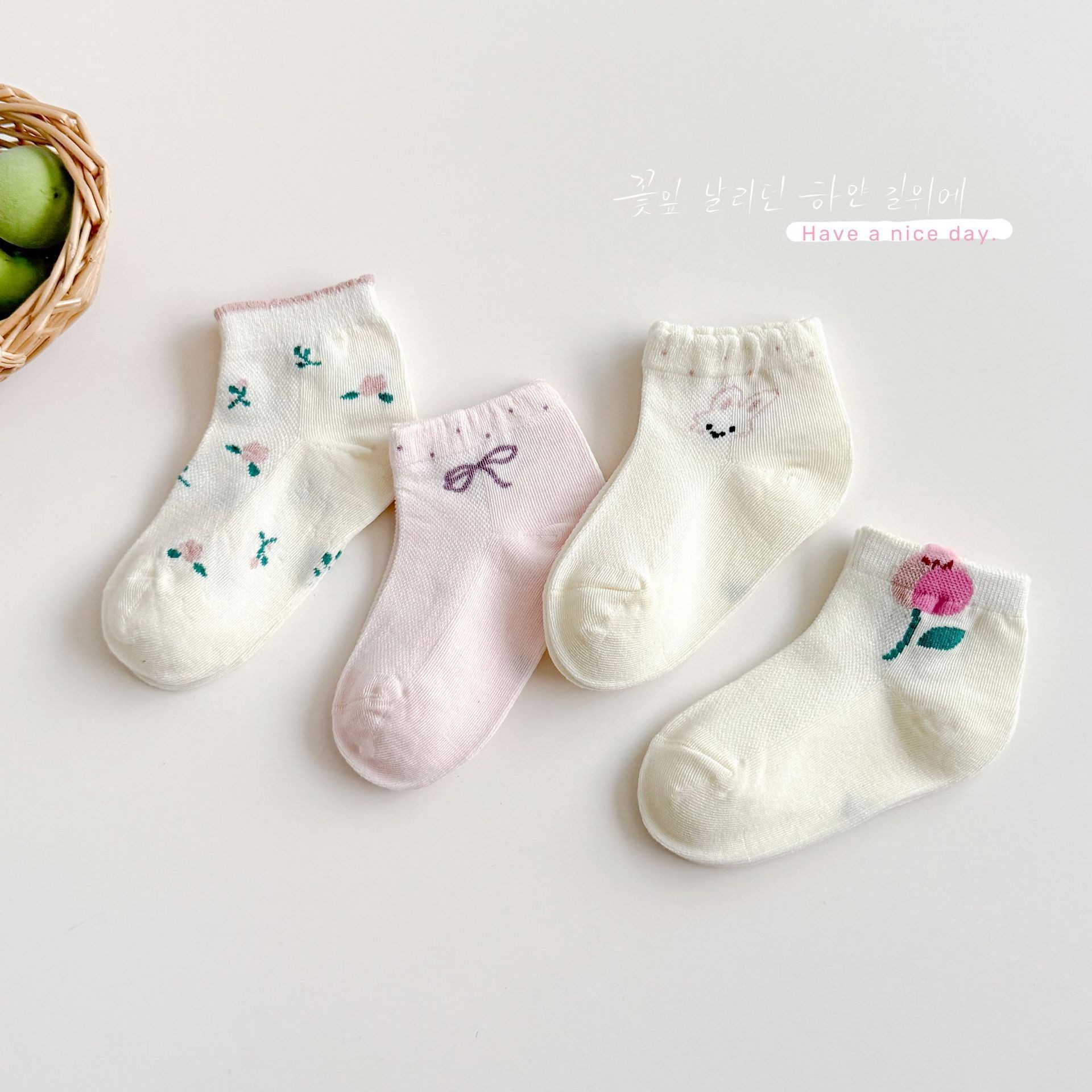 4pairs Spring And Summer New Cute Girl Thin Breathable Cotton Socks With Flower Mesh Short Tube Socks