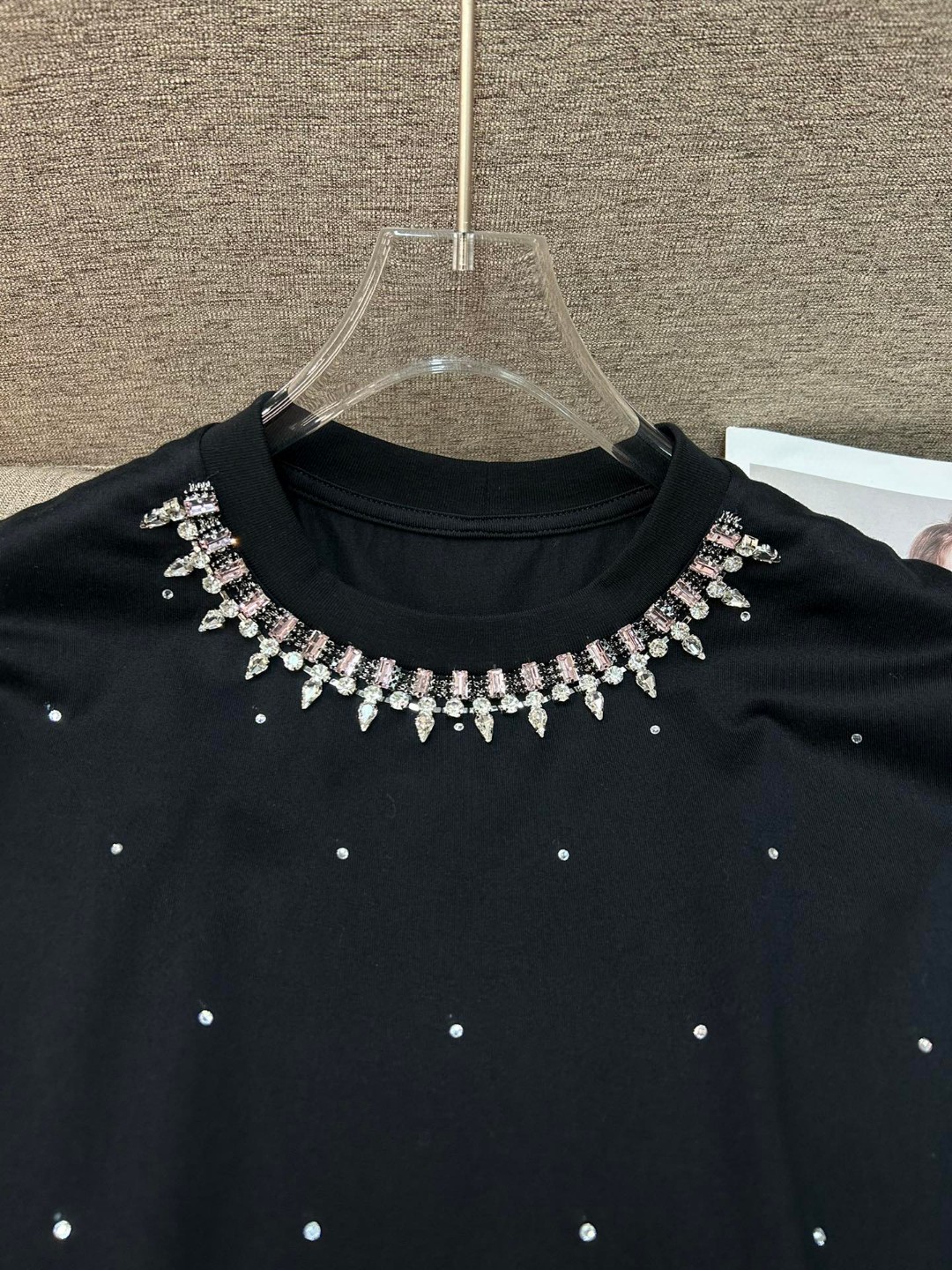 Title 4, Simple Round Neck Rhinestone Full Diamond Desig...