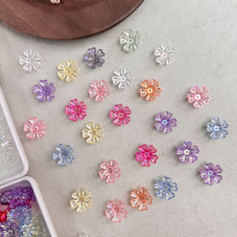 5-Petal Acrylic Flower Beads, Love Heart Center, Translucent Candy Color Spacer Beads For DIY Jewelry Making, Hairpins, Earrings, Pendants & Ancient Style Craft