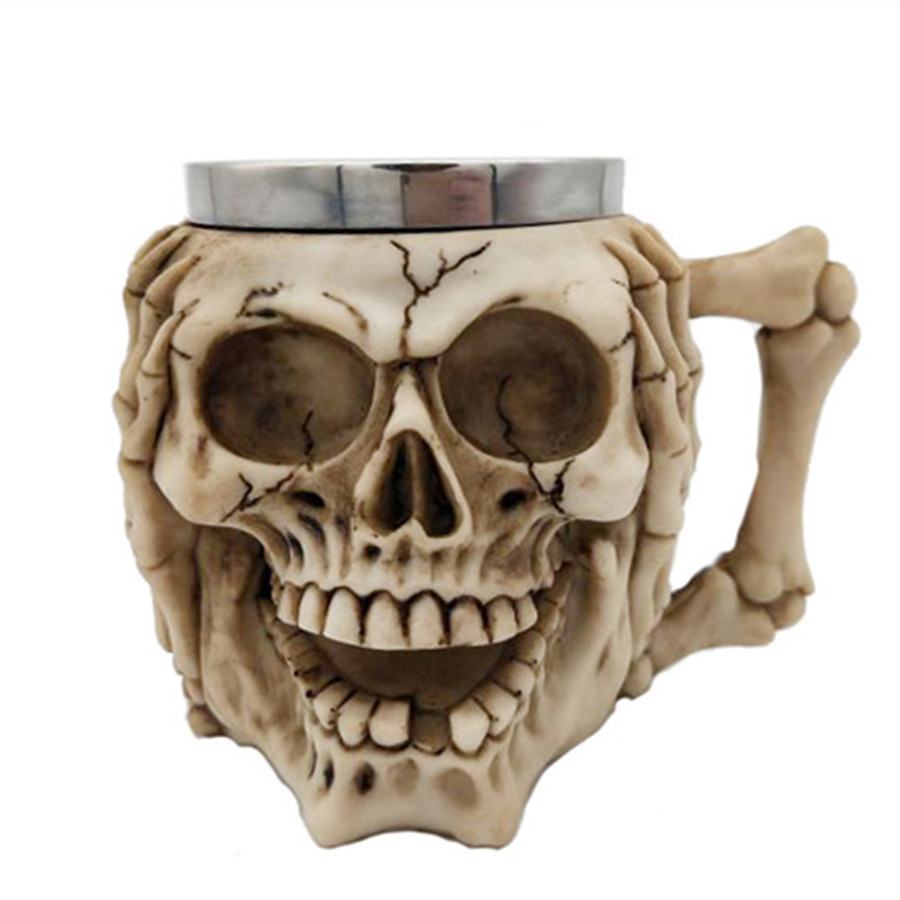 Skull with face mug