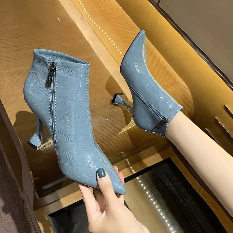 Women's Fleece Pointed Toe Patent Leather Slim Martin Boots