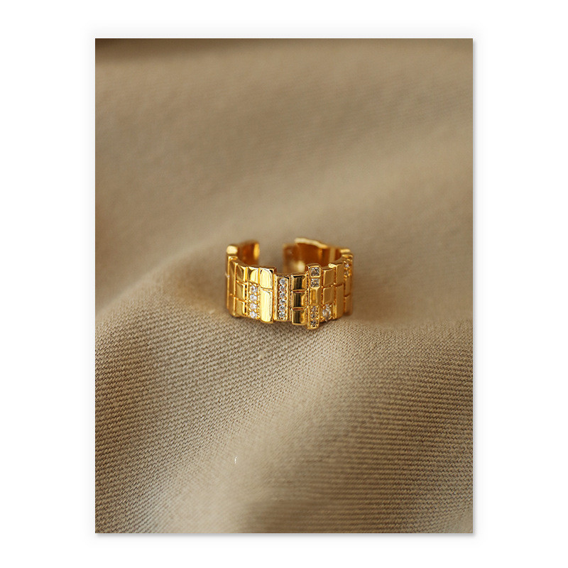 Women's Brass 18K Gold Plated Zircon Bump Design Niche Ring