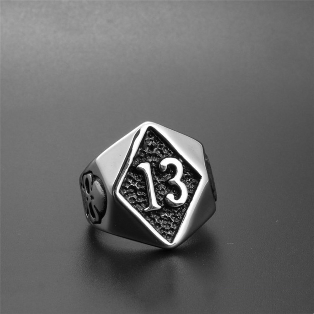 خاتم رجالي من التيتانيوم الفولاذي بتصميم رأس شبح عتيق وعصري