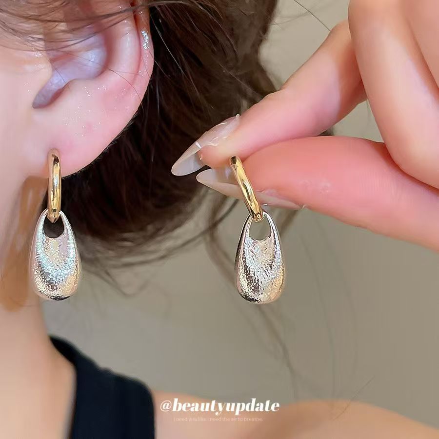 Crinkled Metal Water Drop Click Hoop Earrings