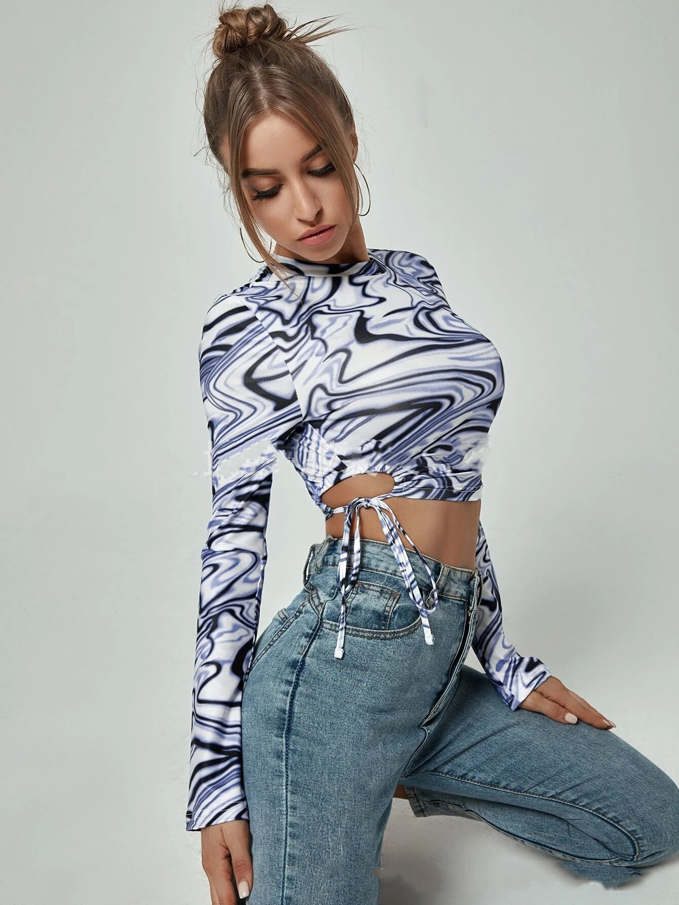 Title 6, Abstract Printed Slim Cropped Long-sleeved Top