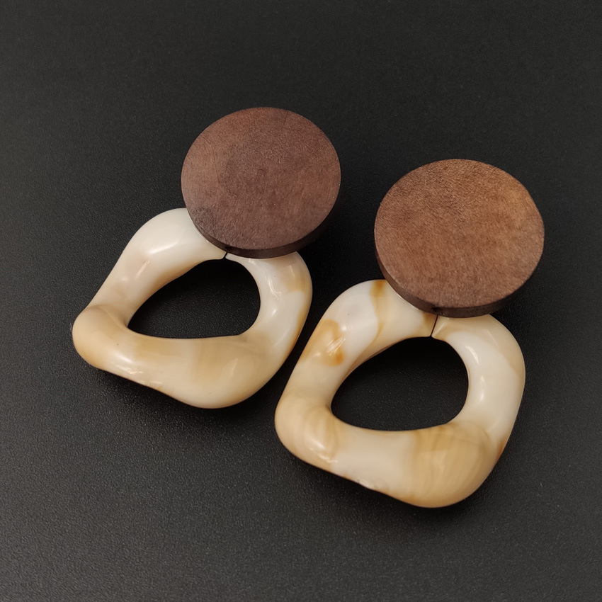 With Change South Korea's Dongdaemun Net Celebrity Earrings With Geometric Wooden Stitching Earrings Personalized Ear Jewelry Earrings Female