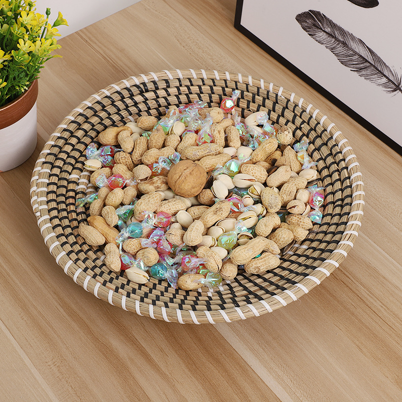 Handwoven Seagrass Fruit Plate Desktop Storage Basket