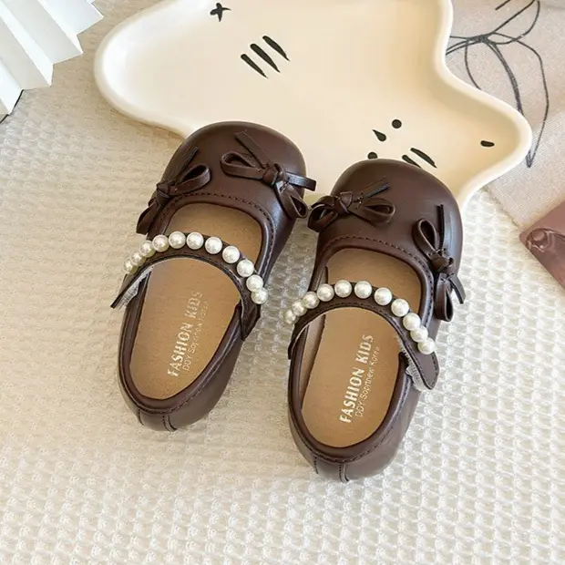 Girls' Little Leather Shoes, Children's Pearl Western Style Bean Shoes, Girls' Soft Soled Princess Single Shoes