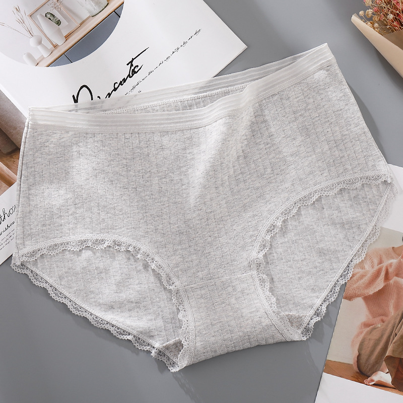 Title 4, Antibacterial lace-edged panties