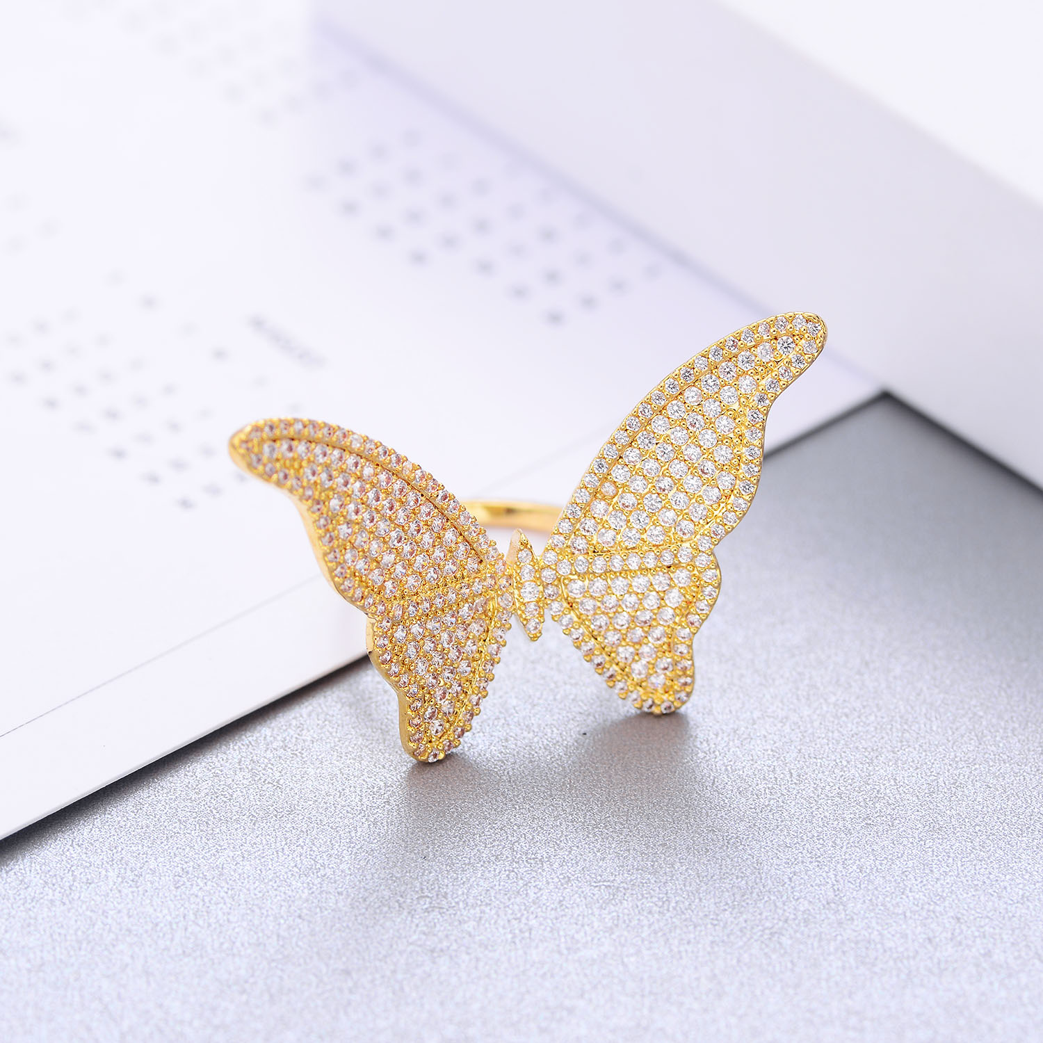 European and American popular zircon inlaid butterfly ring