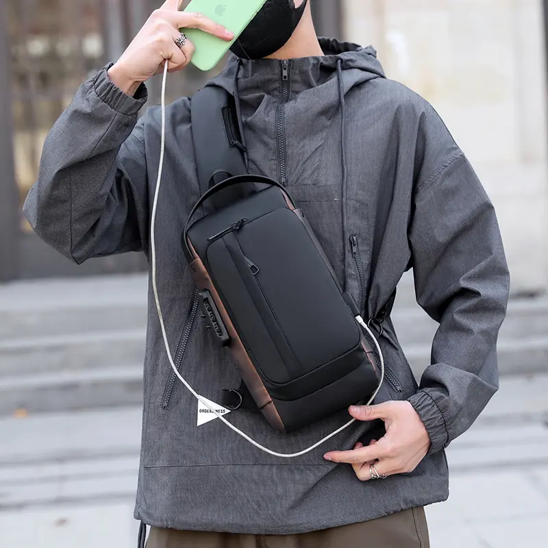 Fashionable Men's Waterproof Shoulder Bag Sports