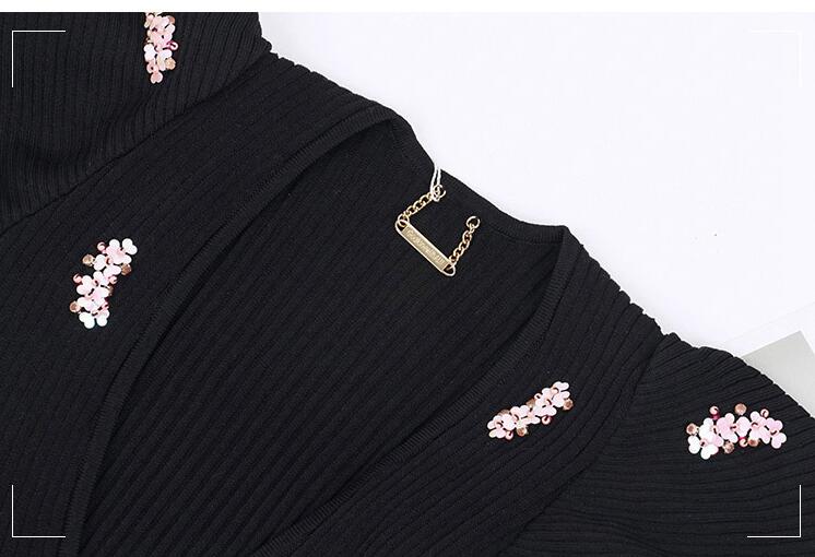 Women's V-neck Beaded Short Knit Sweater