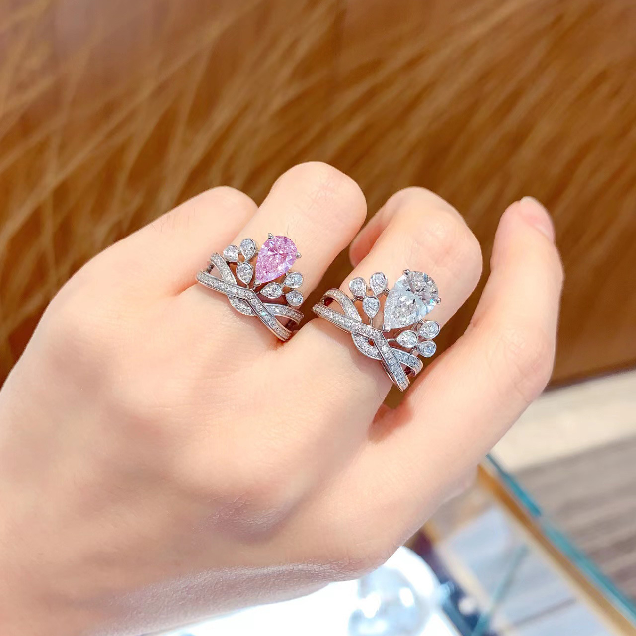 Bague Promesse Couronne Rubis Simulé — Élégance Assurée - image 1