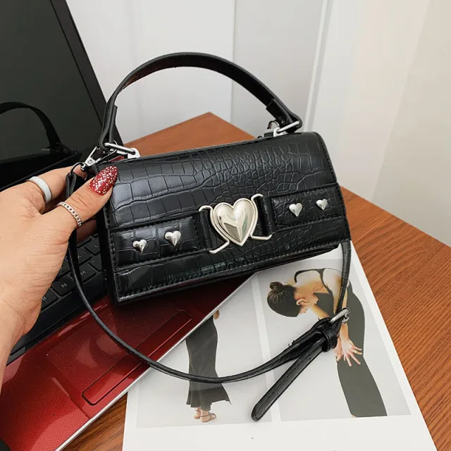 Foreign Style Versatile Pearl Chain Portable Crossbody Bag Black - Shop at LoveMi