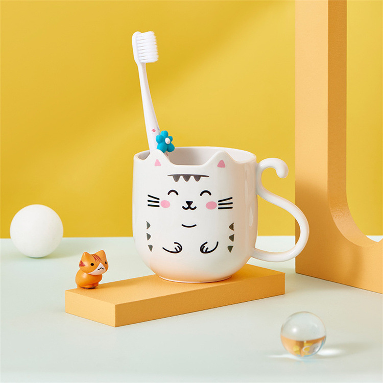 White cat cup