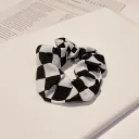 Large Plaid Hair Circle