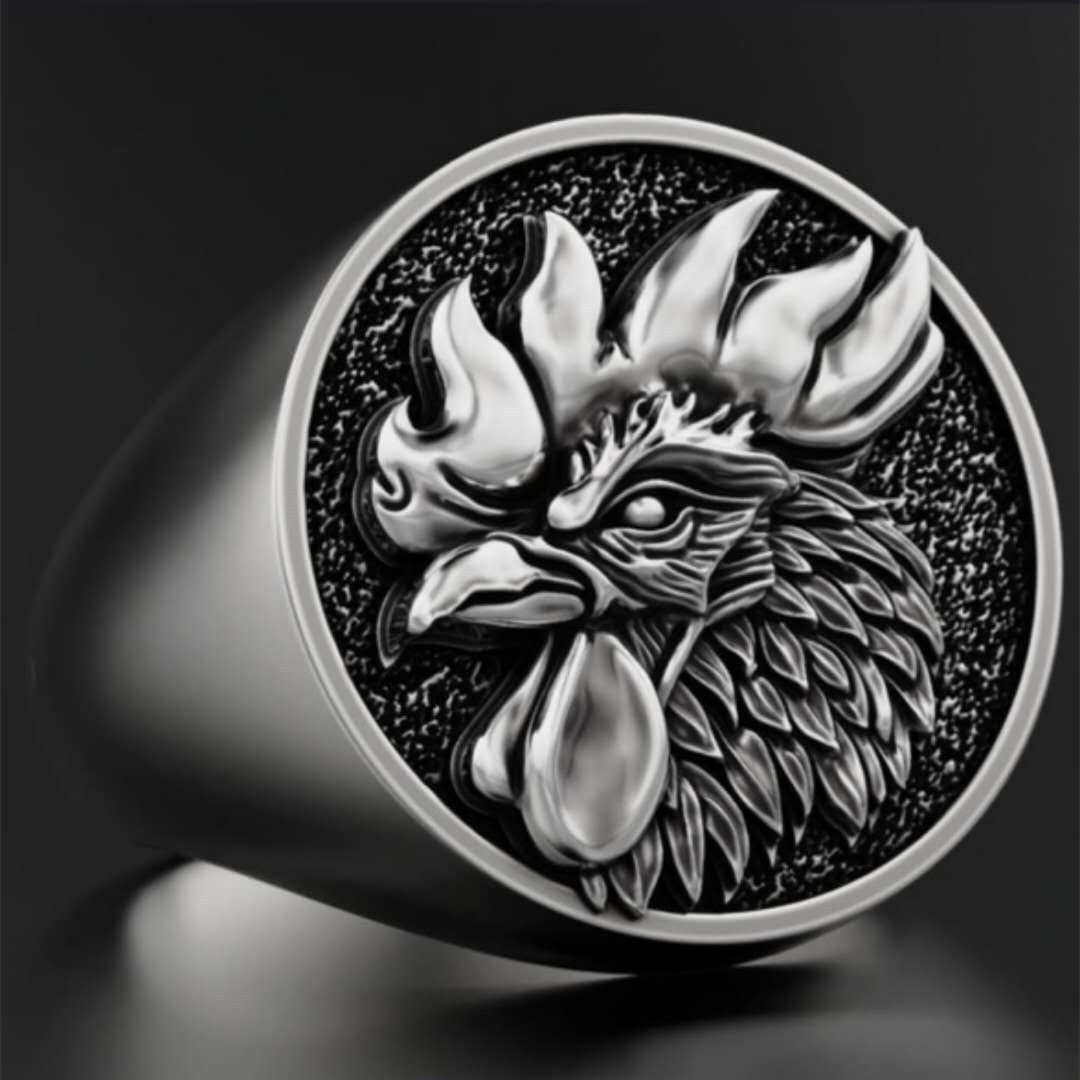 Title 4, Bague pour Homme Bully Tête de Coq Dorée avec G...