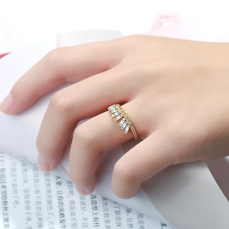 Women's Tassel Creative Zircon Ring